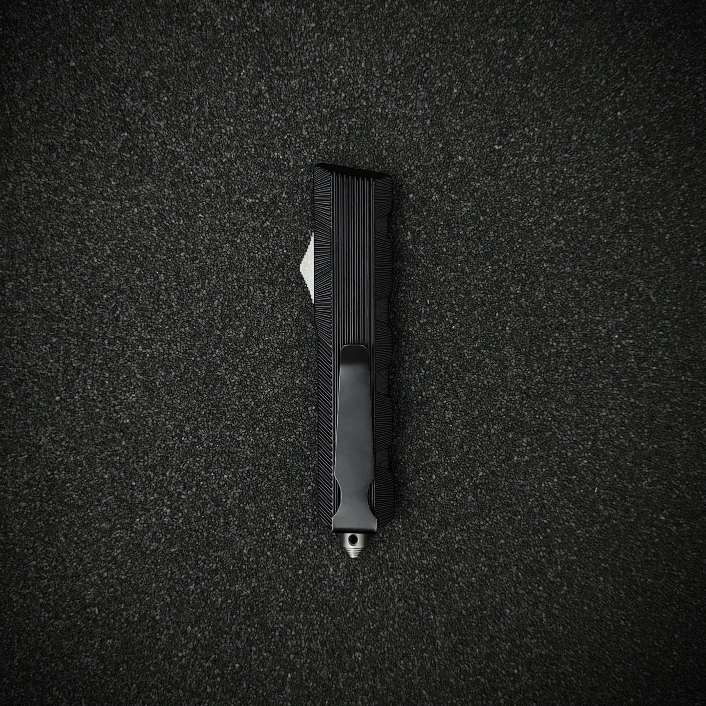 Liner Strike knife