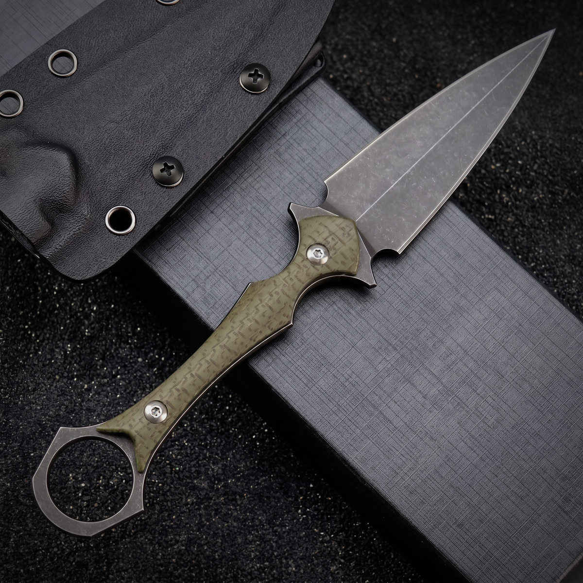 Phantom Fang knife – D2 Steel Double-Edge Dagger