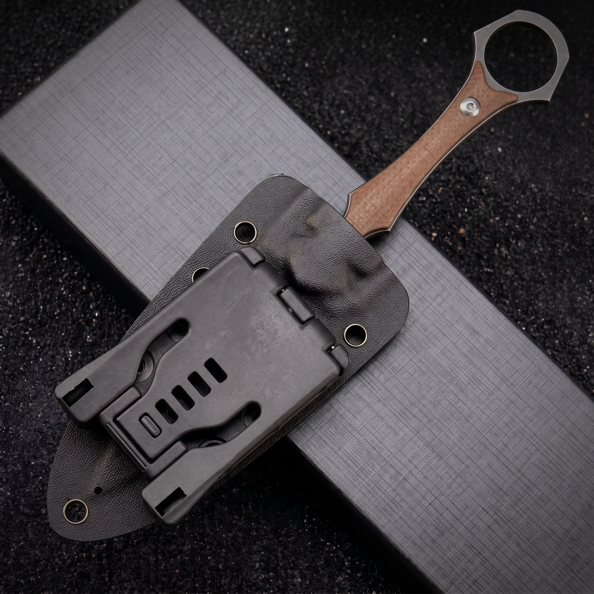 Phantom Fang knife – D2 Steel Double-Edge Dagger